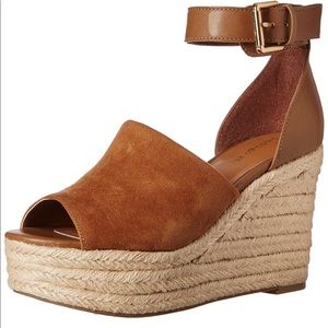 Excellent condition wedges! Super cute